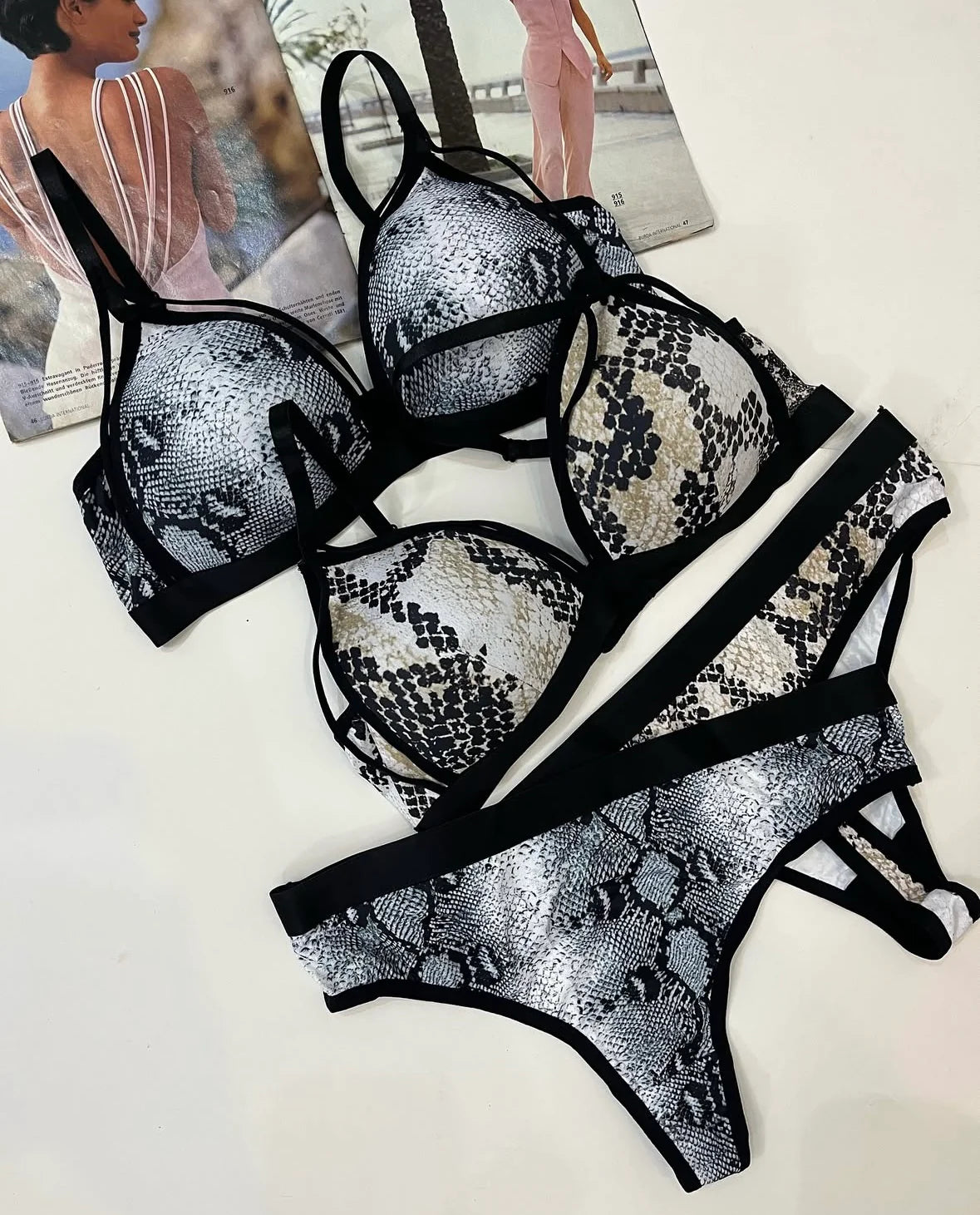 Snake Charm Bra Set (Free Size)