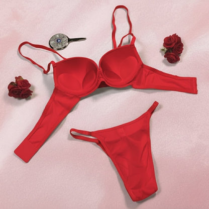 Romantic Red Lingerie Set – Lace Push - Up Bra & Matching Panty" - LushFit